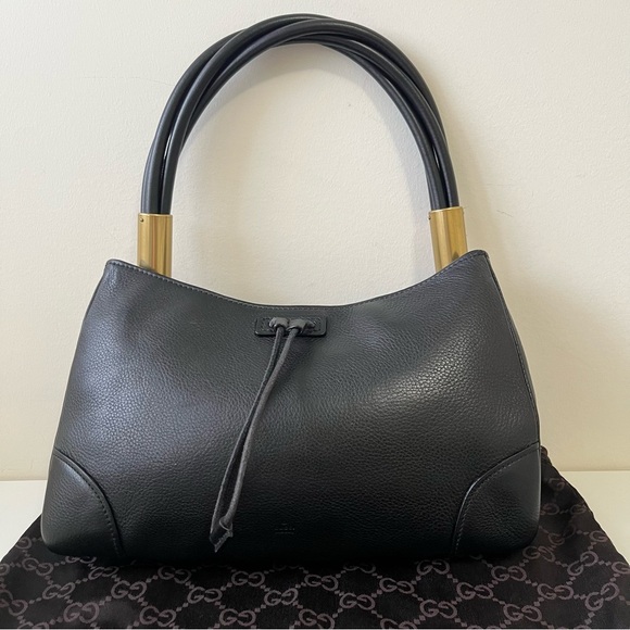 Gucci Handbags - Gucci Jackie Black Leather Twist Handle Shoulder Bag